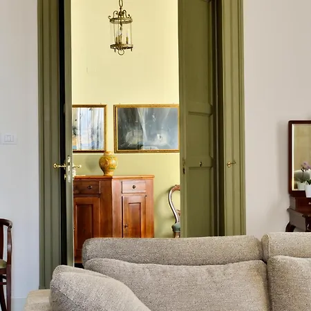 Don Giovanni Charme Apartment